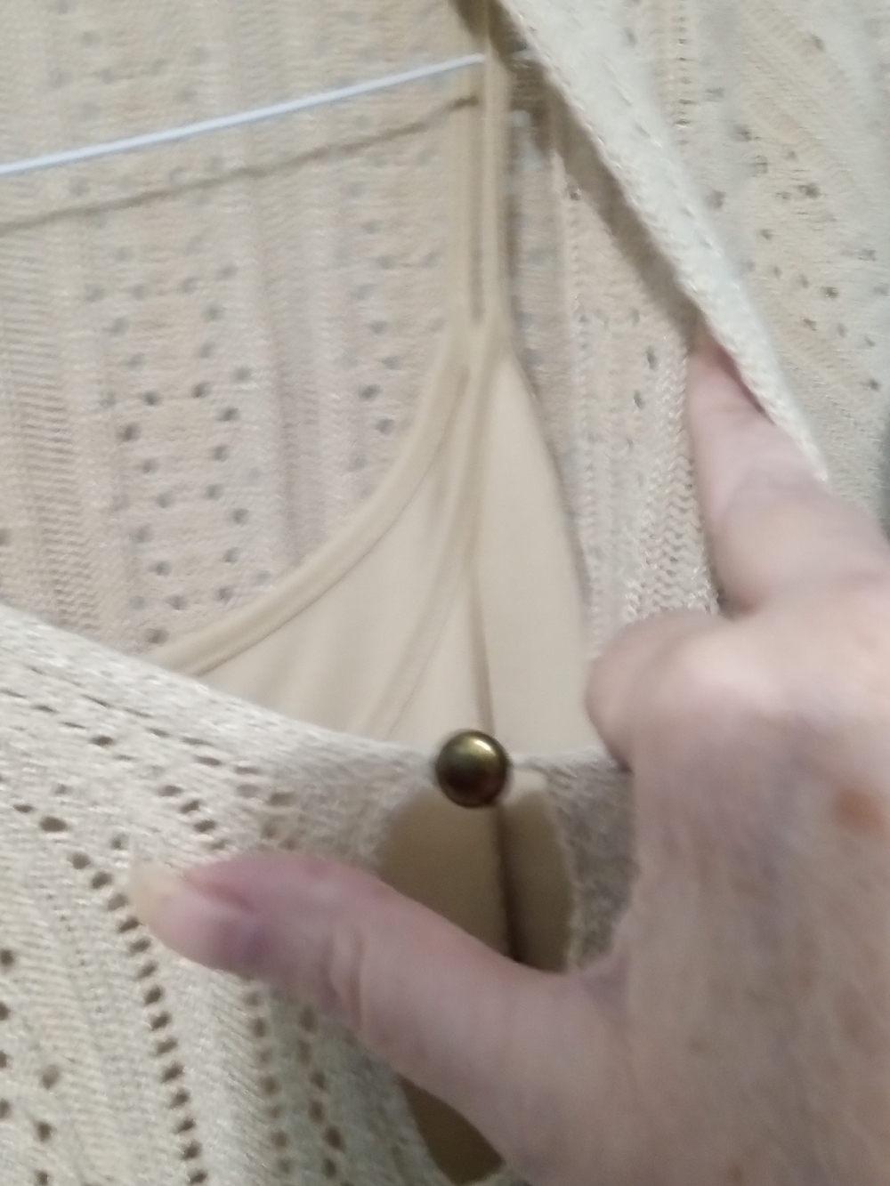 Dana Buchman Beige Eyelet V-Neck Knit Sweater - Picture 4 of 6